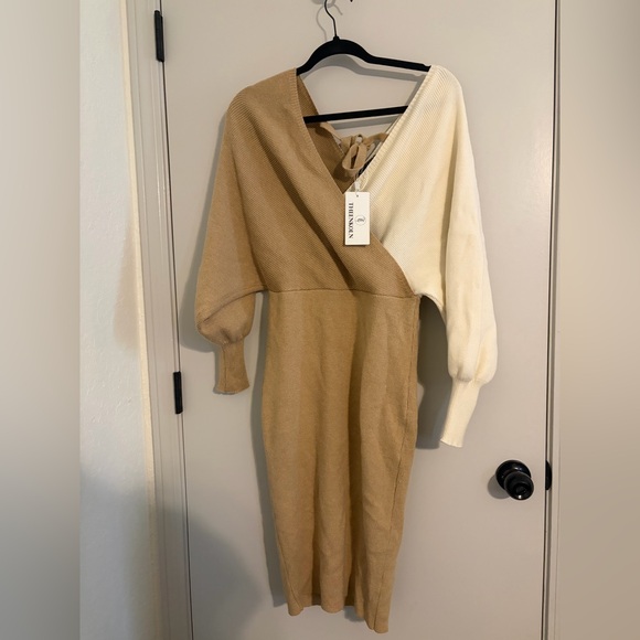 Dresses & Skirts - Two-Tone Knit Dress